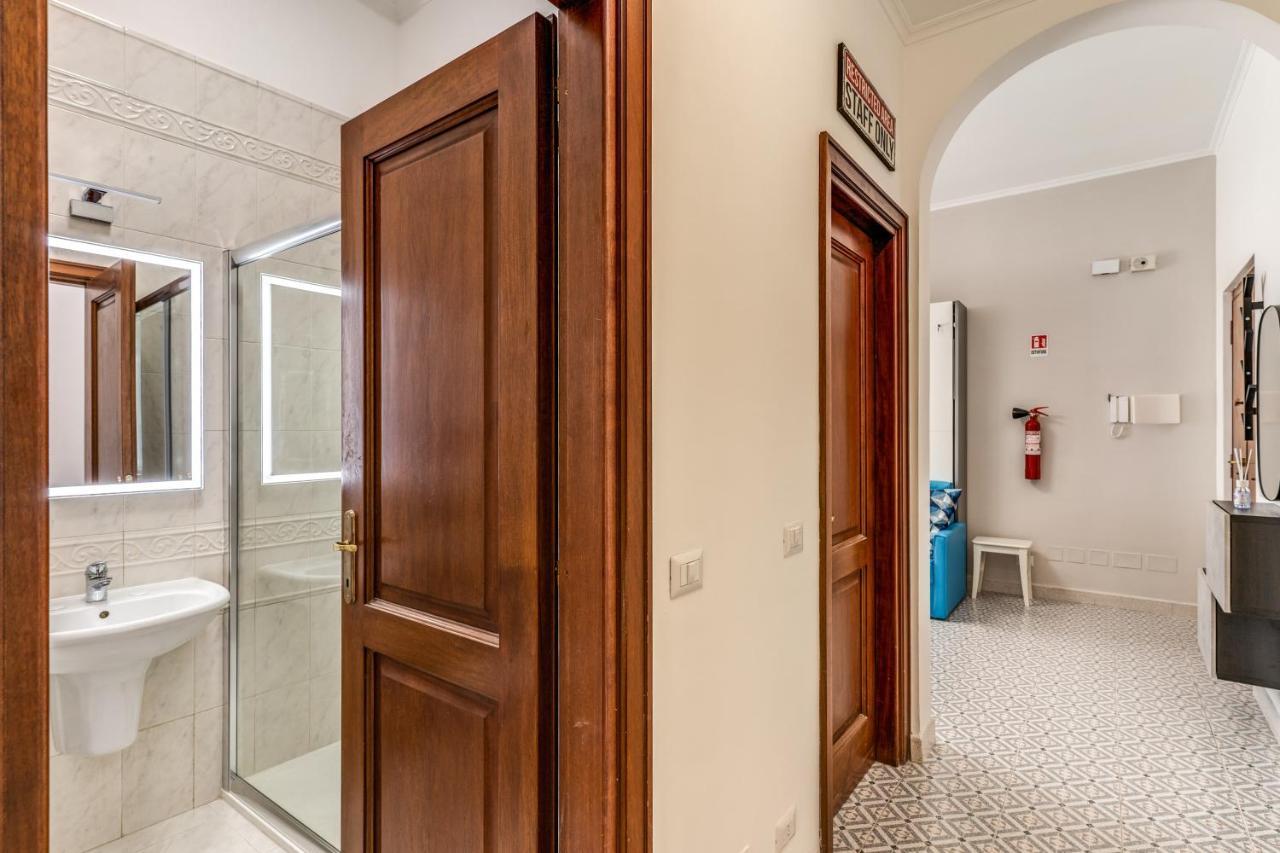 Rhome Colosseum Rome Extérieur photo